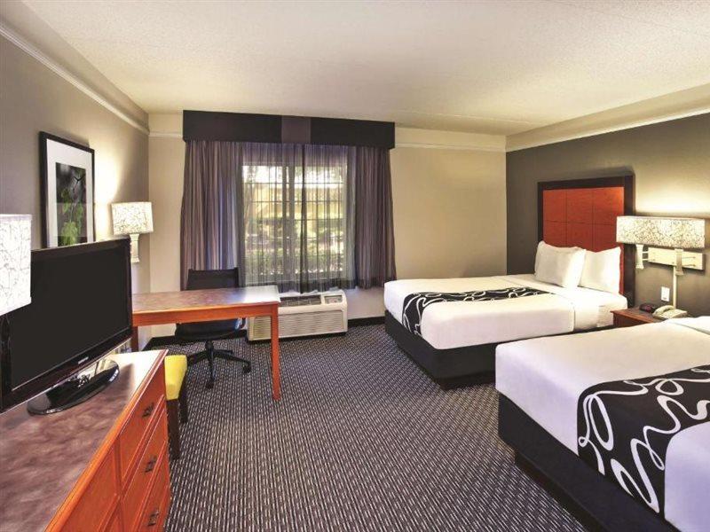 La Quinta By Wyndham Birmingham הומווד מראה חיצוני תמונה