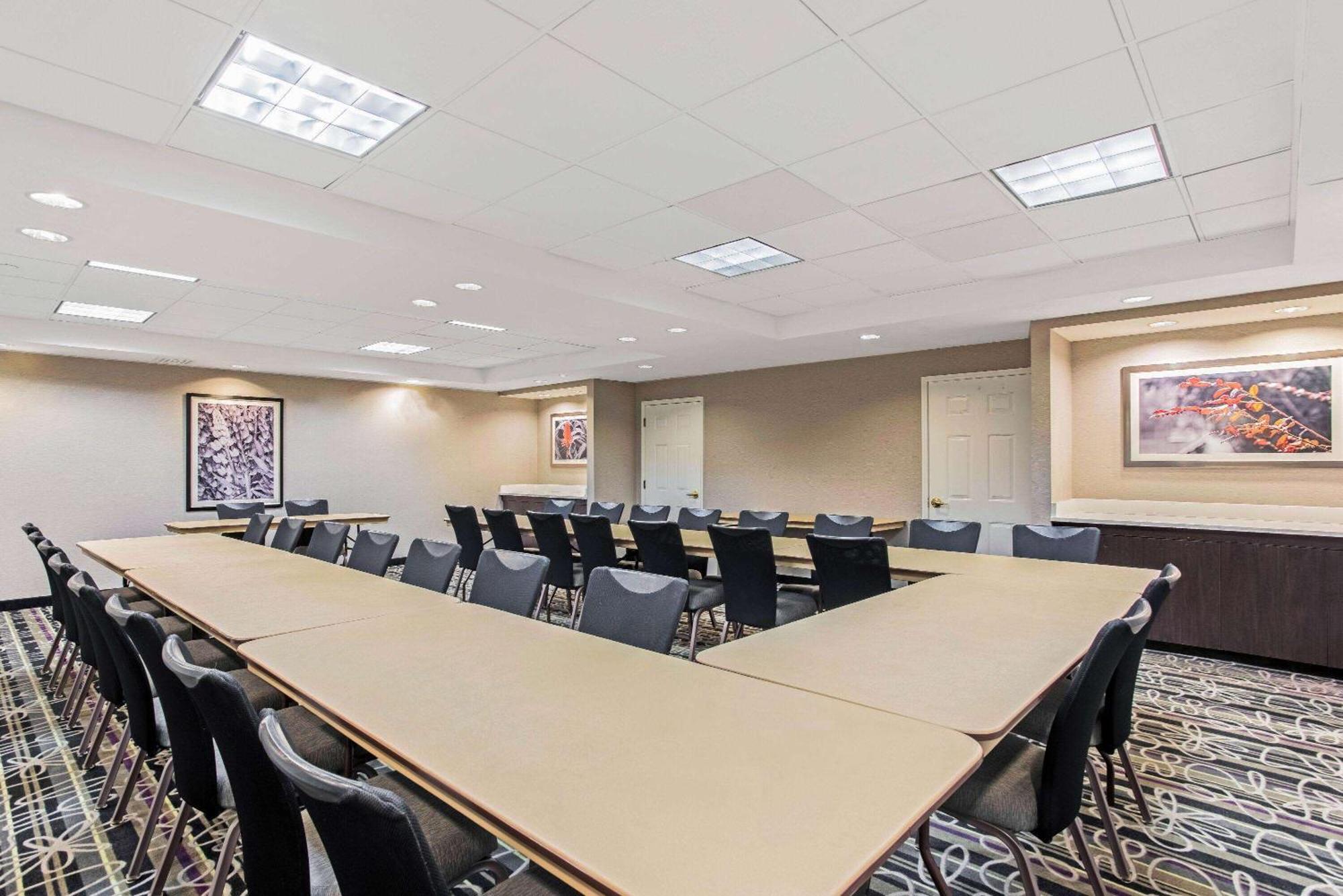 La Quinta By Wyndham Birmingham הומווד מראה חיצוני תמונה