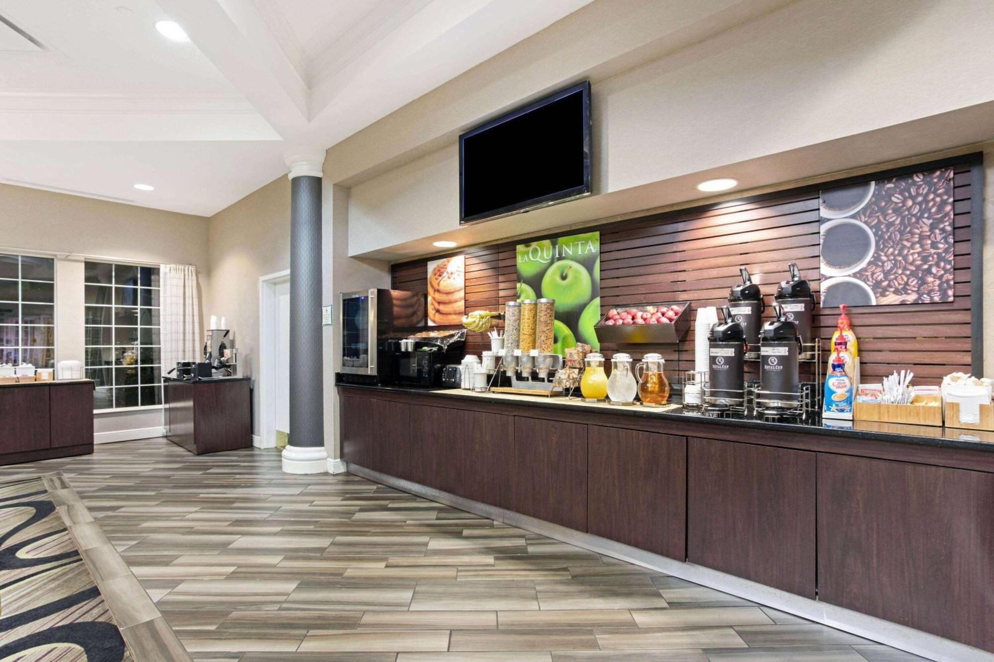 La Quinta By Wyndham Birmingham הומווד מראה חיצוני תמונה