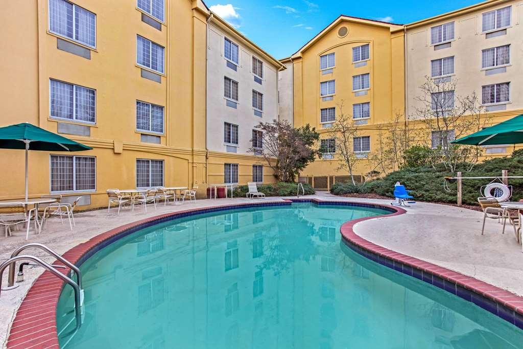 La Quinta By Wyndham Birmingham הומווד מתקנים תמונה